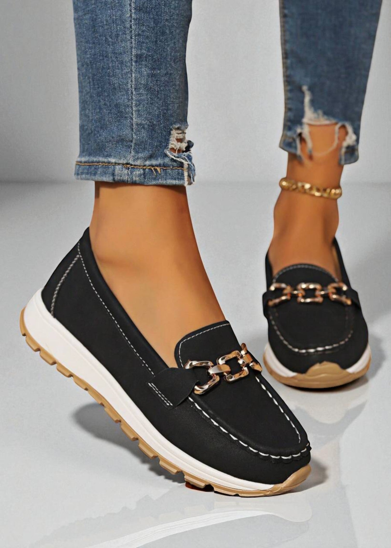 Lina – Classic Comfort Loafers