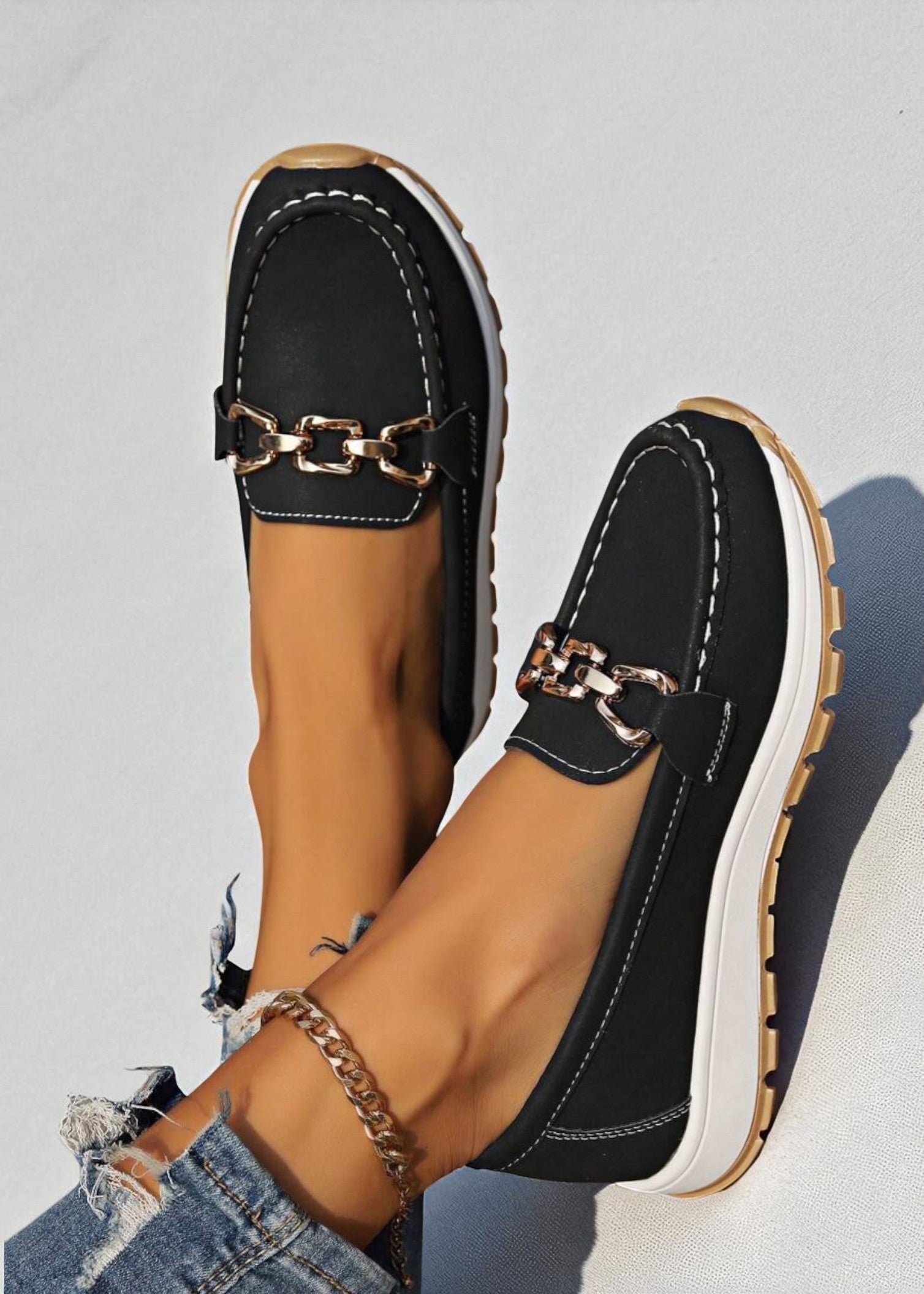 Lina – Classic Comfort Loafers