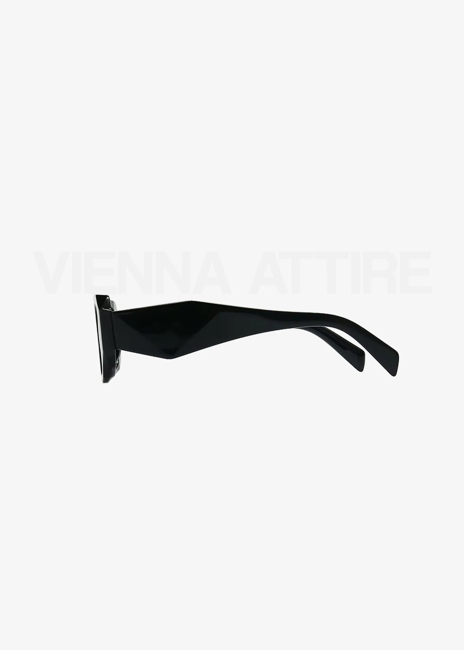 Shadow Edge – Rectangular Oversized Sunglasses