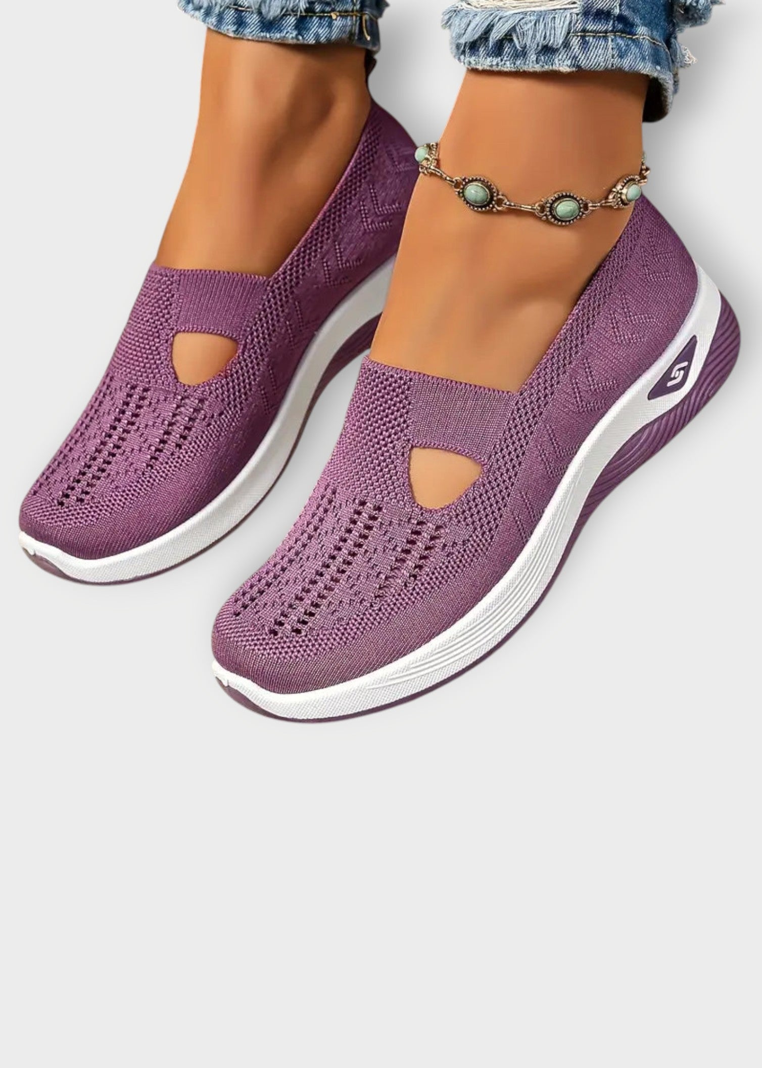 Livia – Lightweight Knit Trainer with Cut-Out Detail