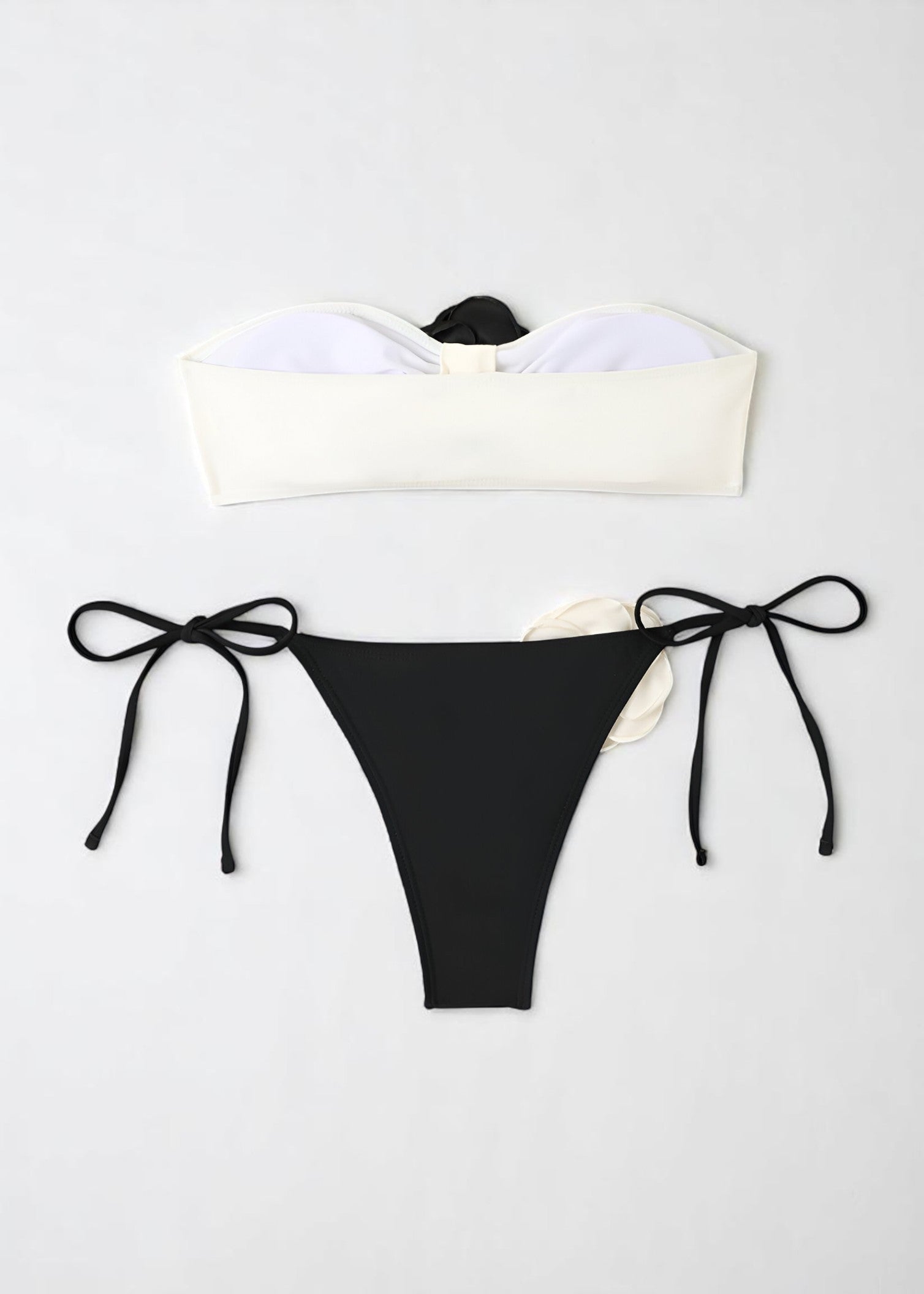 Camélia Bikini Set – Bandeau Top & Cheeky Bottom with 3D Floral Appliqués
