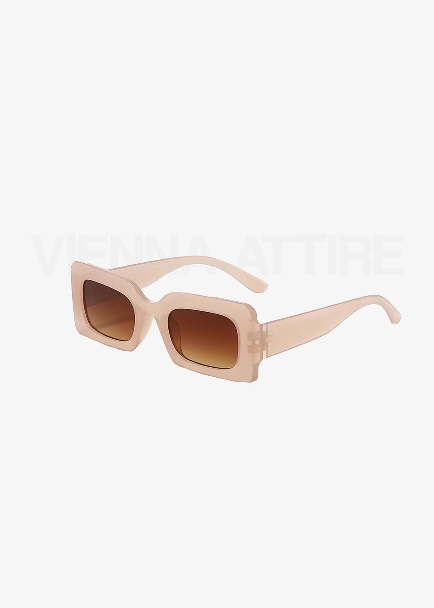 Lea Noir – Geometric Statement Sunglasses