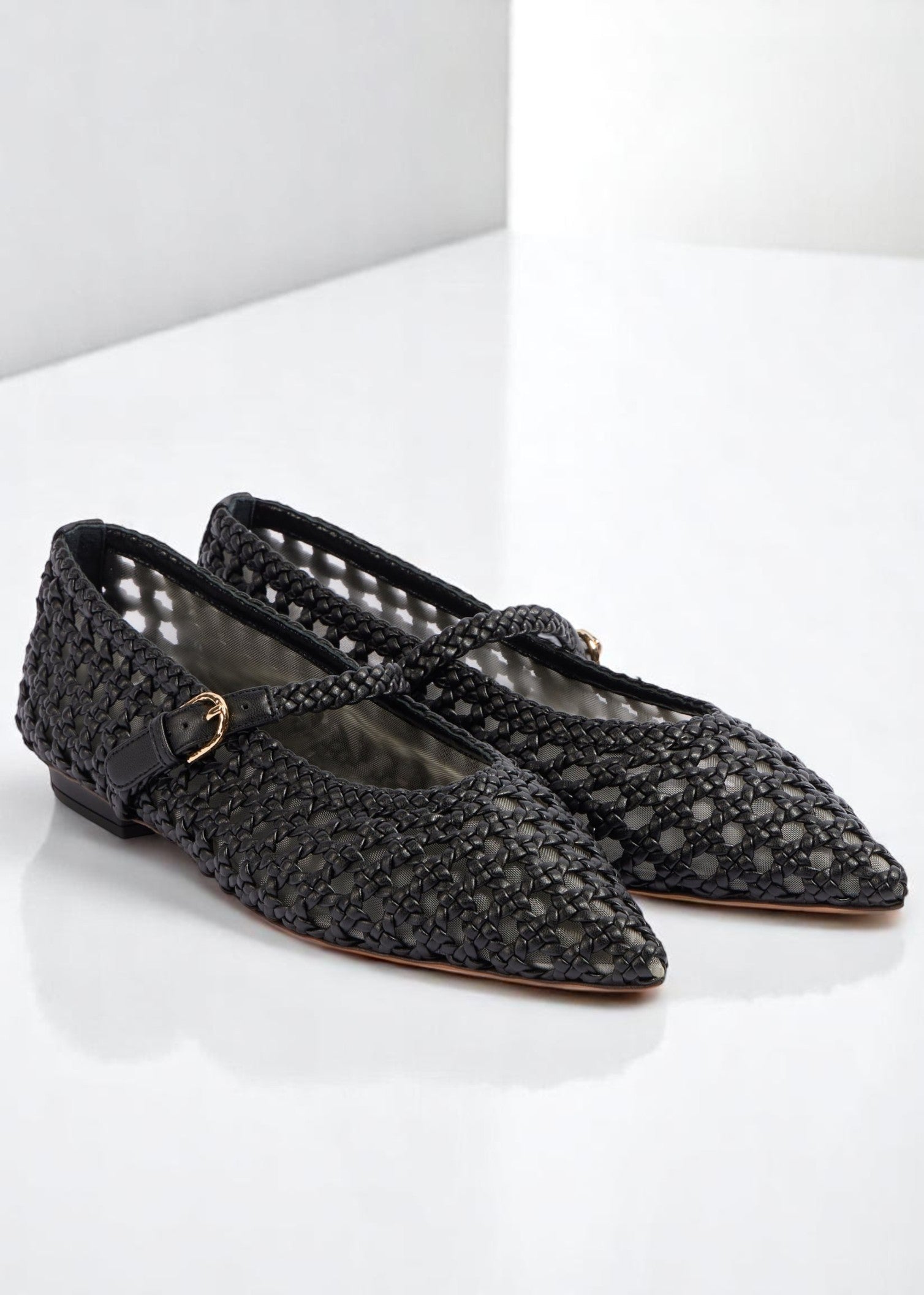 Solea Braided Flats – Natural. Airy. Stylish.