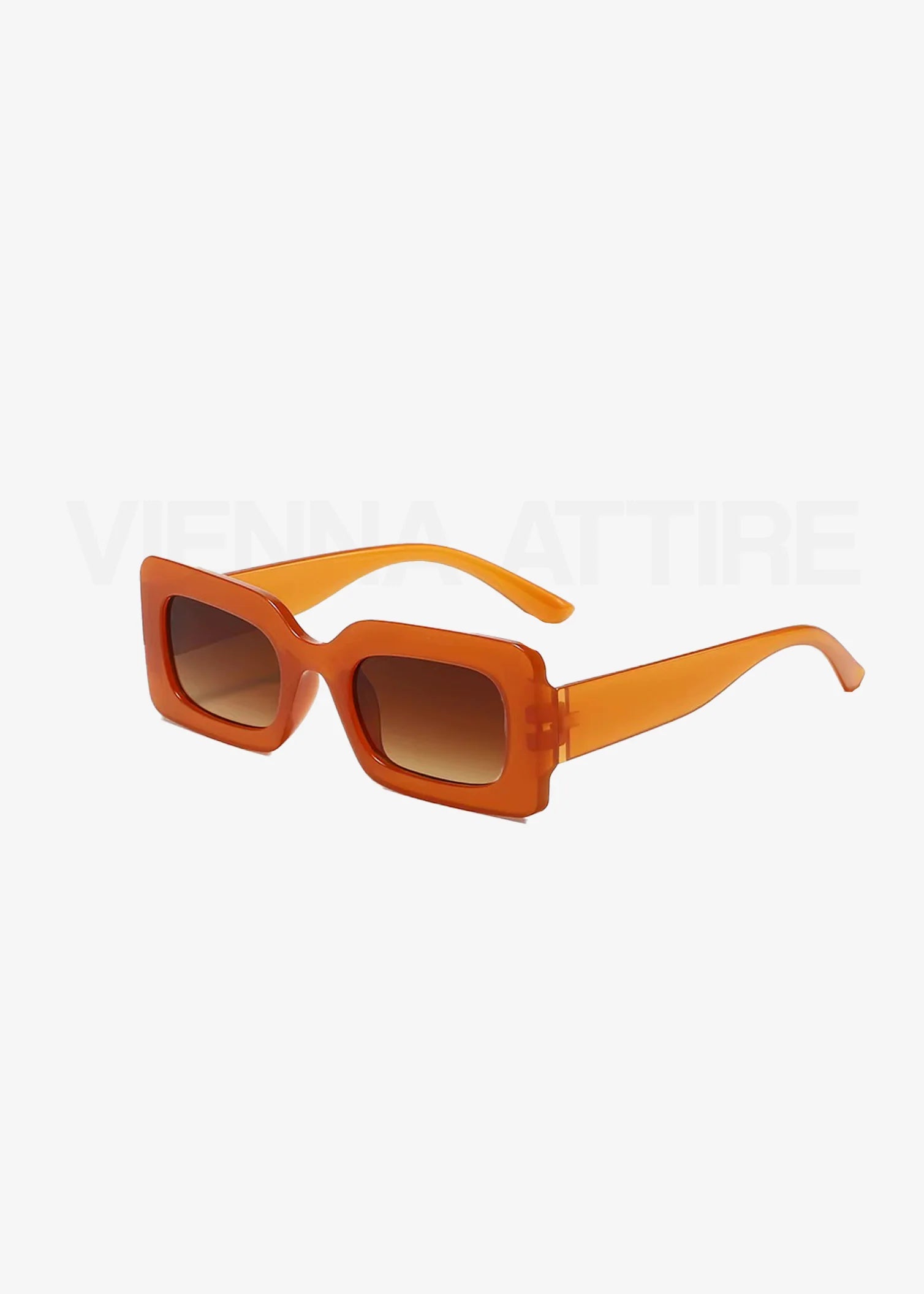 Lea Noir – Geometric Statement Sunglasses
