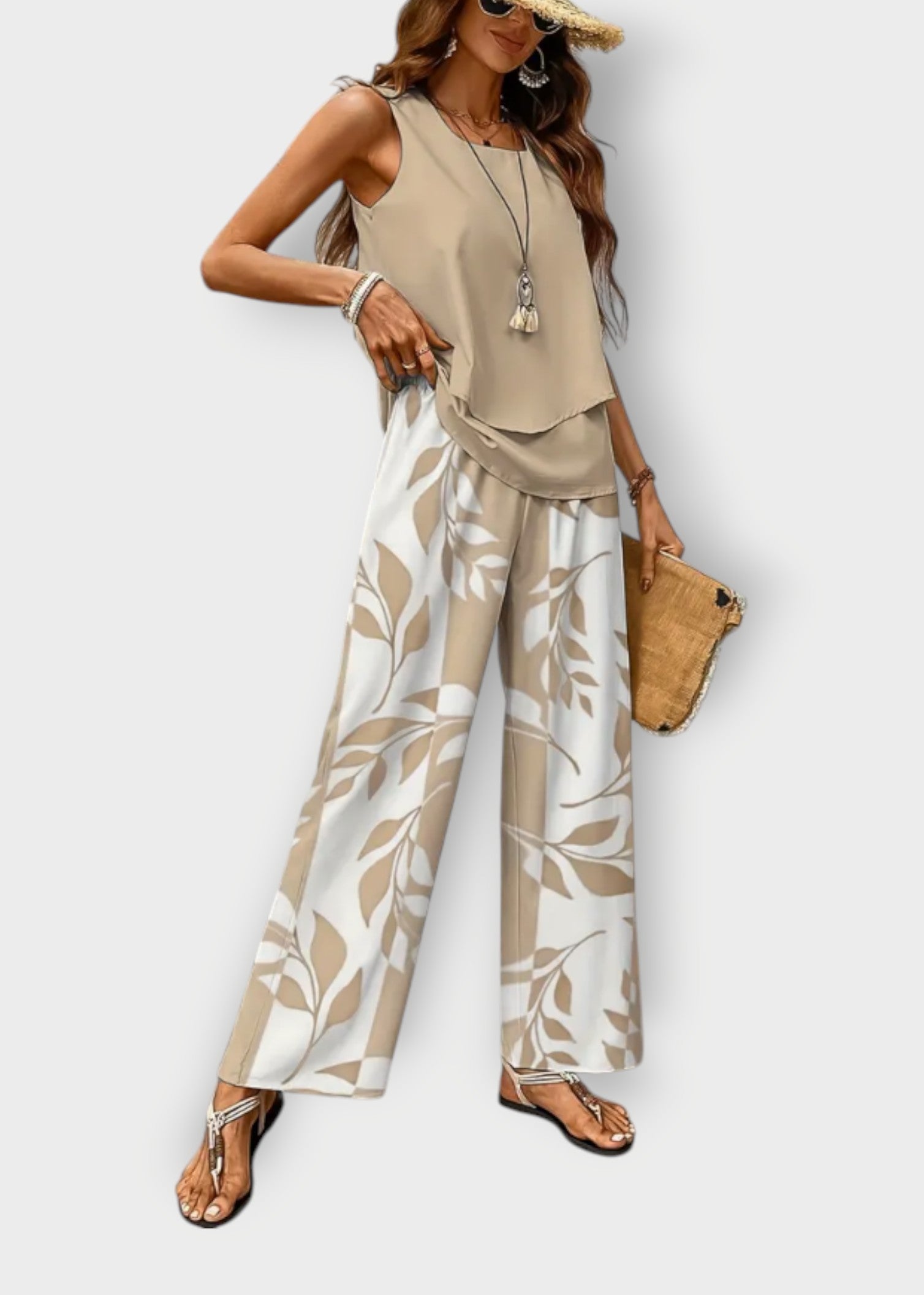 Isla – Two-Piece Summer Set with Leaf Print