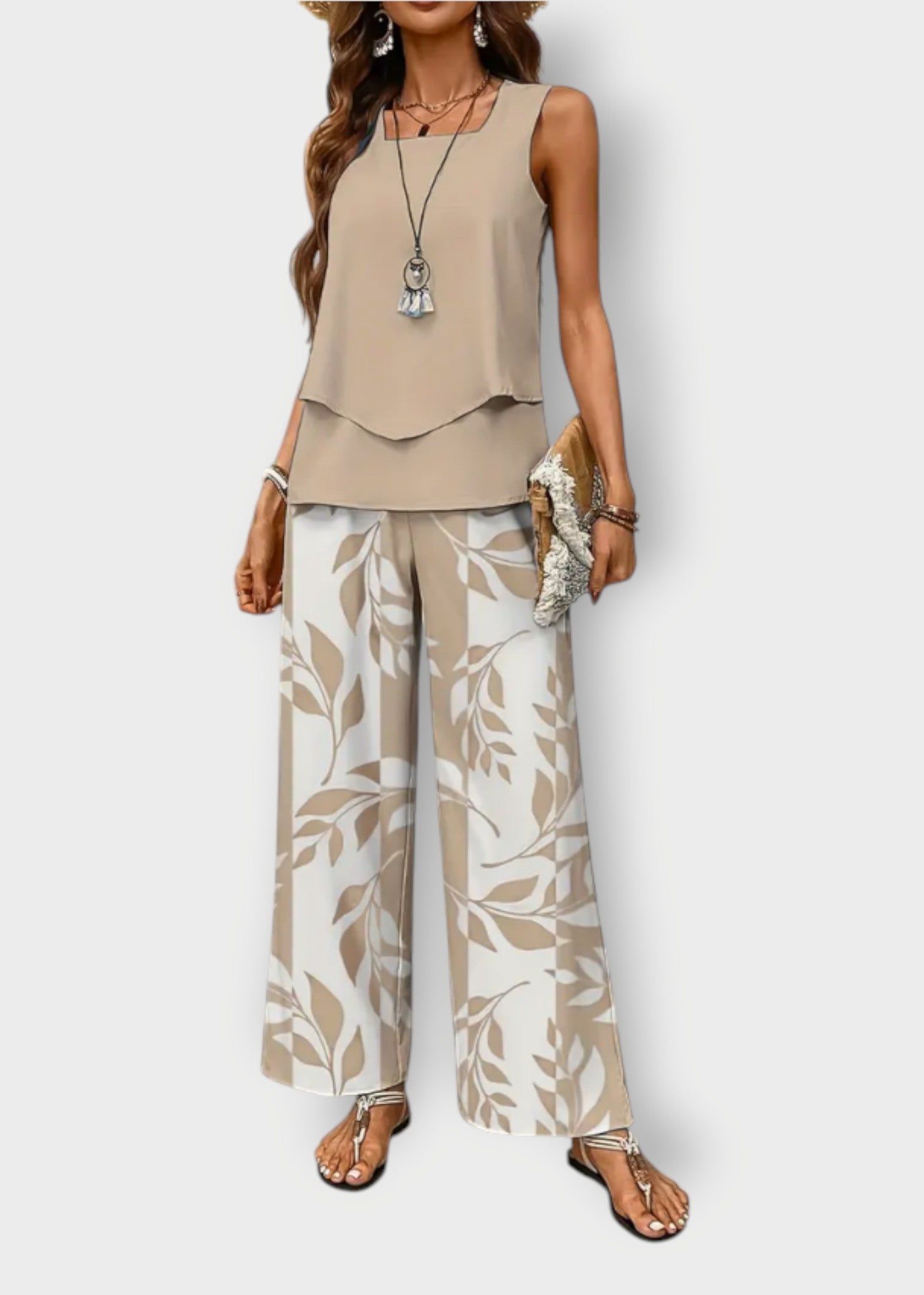 Isla – Two-Piece Summer Set with Leaf Print