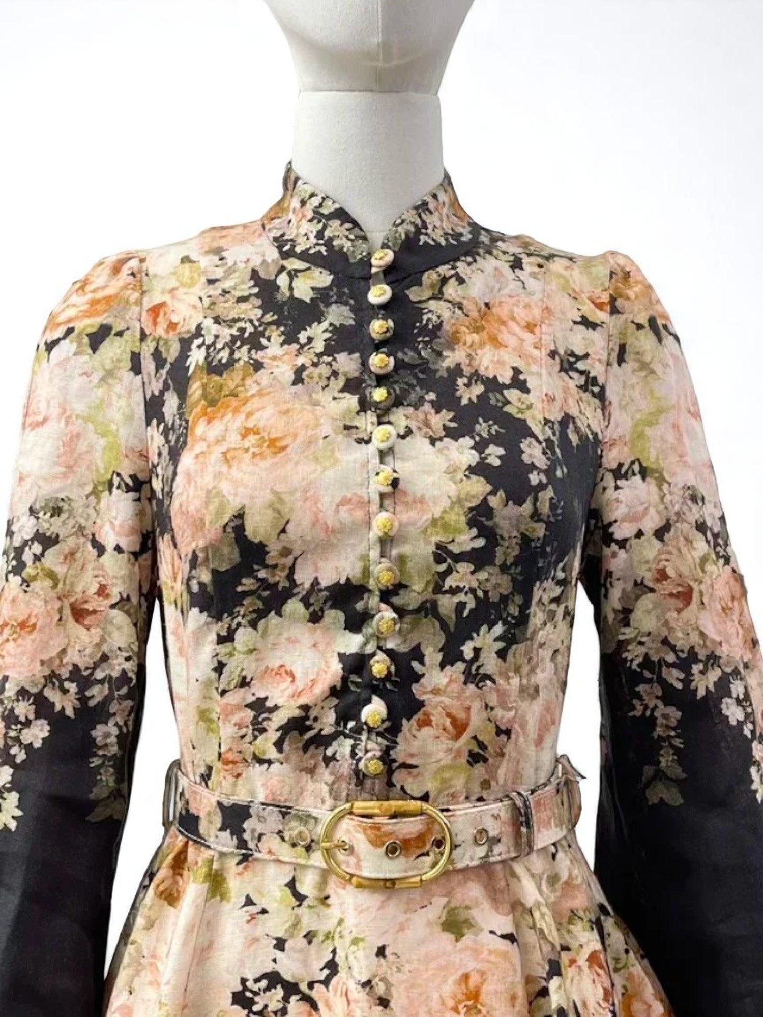 Mira – Short Floral Dress with Stand Collar & Waist Belt