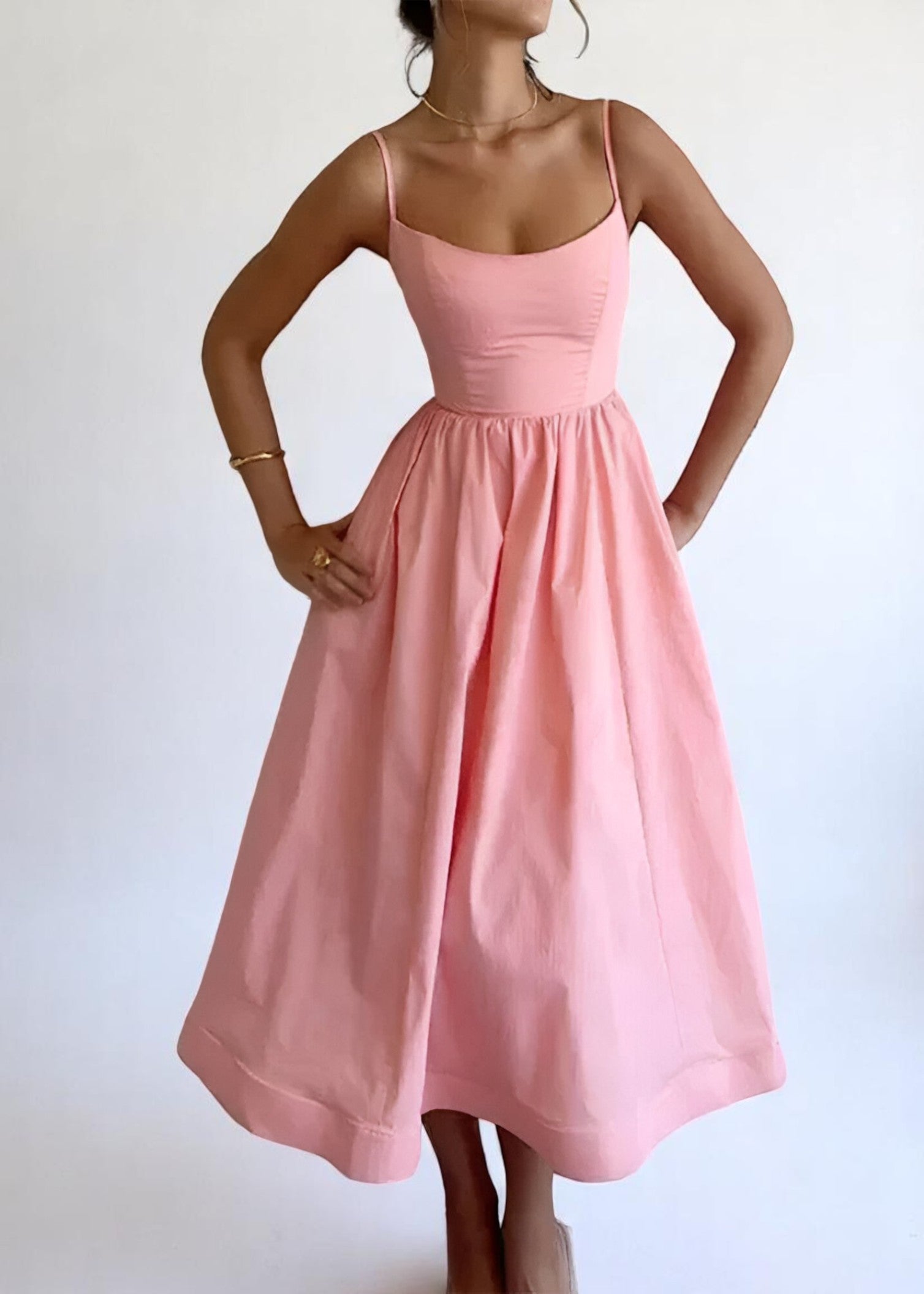 Viola Summer Dress – Feminine & Minimalist