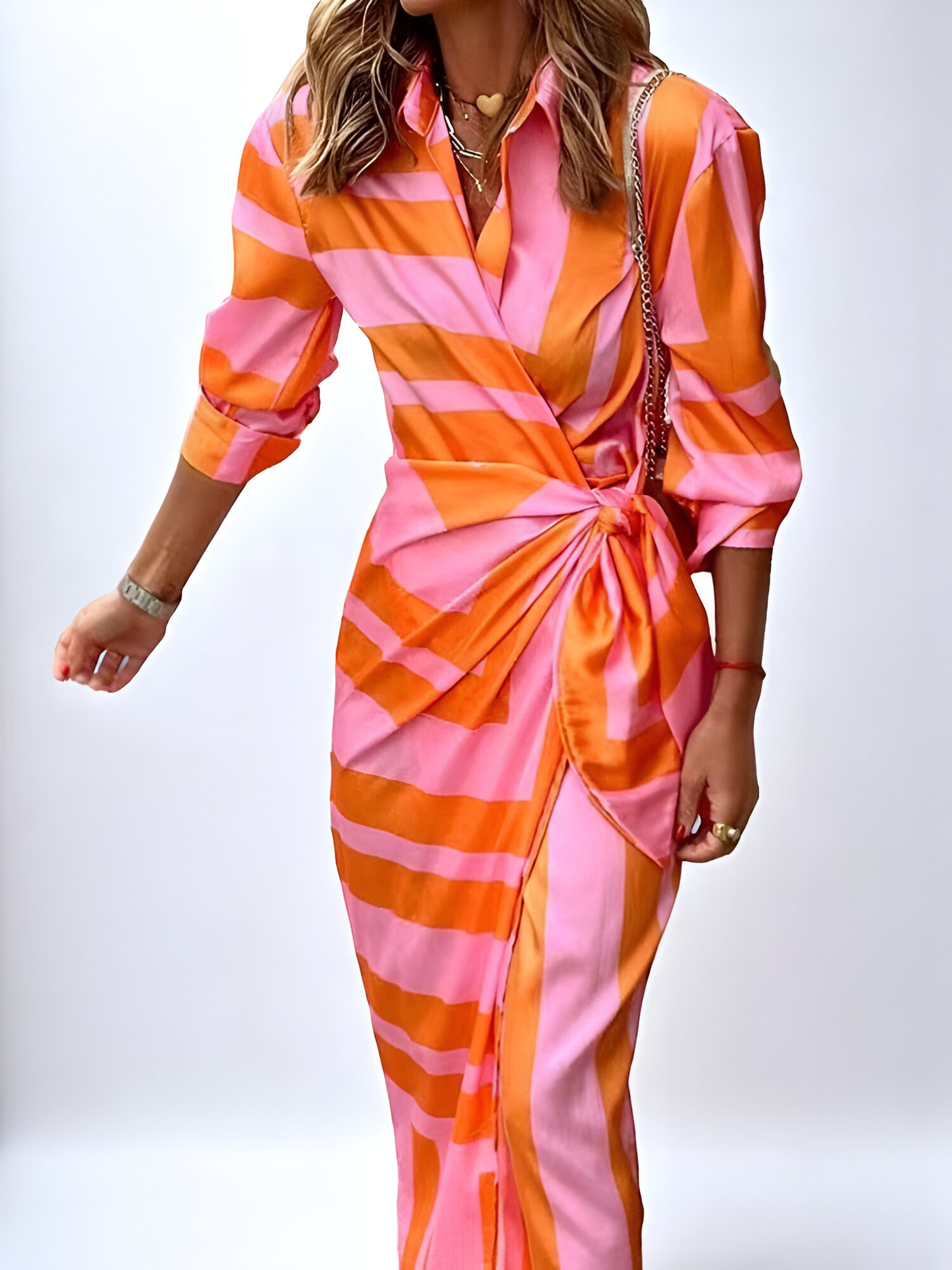 Noemi – Wrap Dress with Print & Knot Detail