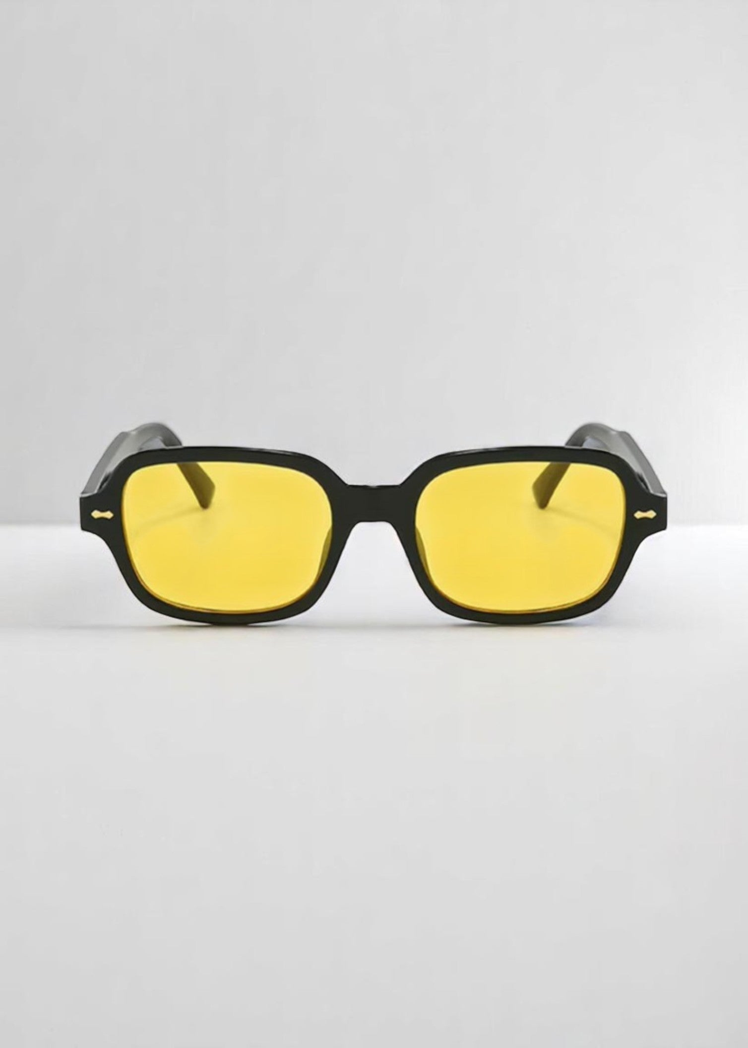 Luna Core – Minimalist Sunglasses